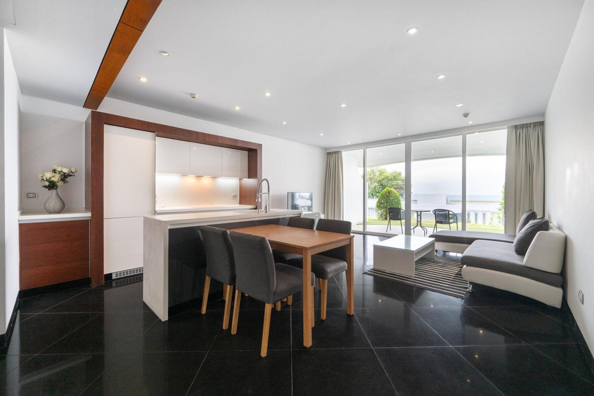 Pure Sunset Beach - Ocean View Room, Pattaya Na Chom Thian Extérieur photo
