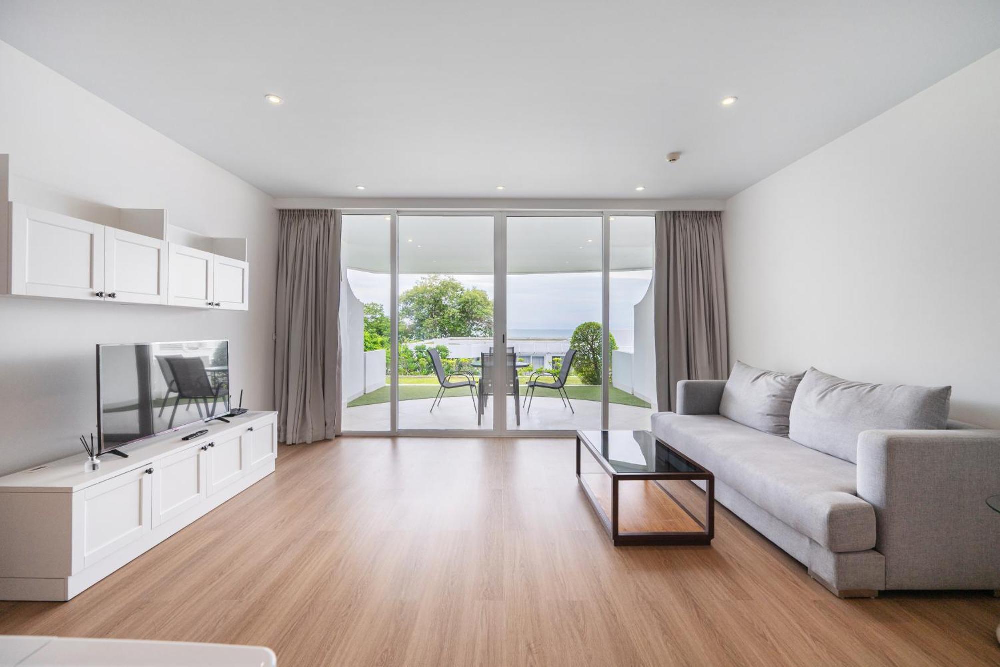 Pure Sunset Beach - Ocean View Room, Pattaya Na Chom Thian Extérieur photo