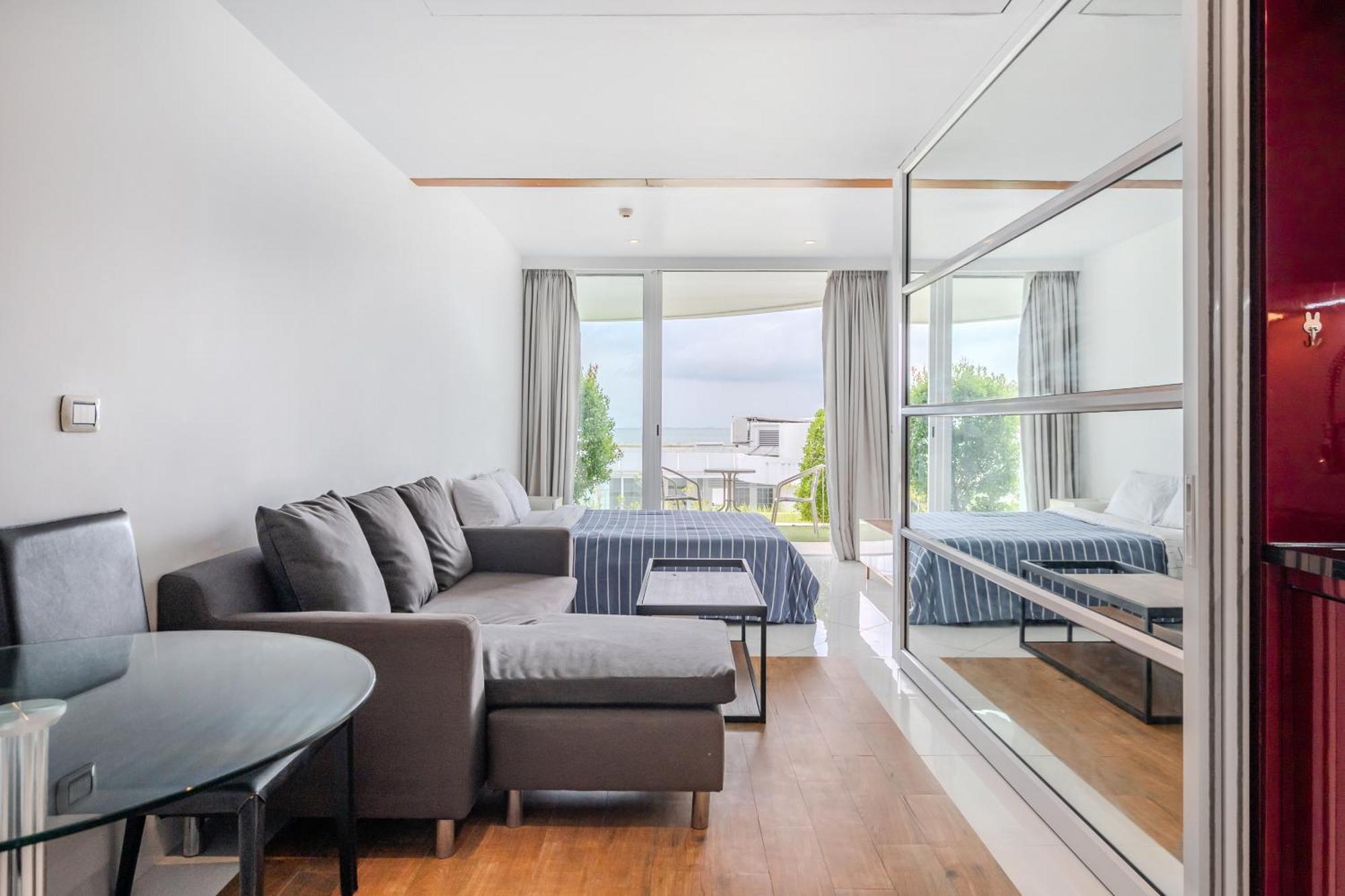 Pure Sunset Beach - Ocean View Room, Pattaya Na Chom Thian Extérieur photo